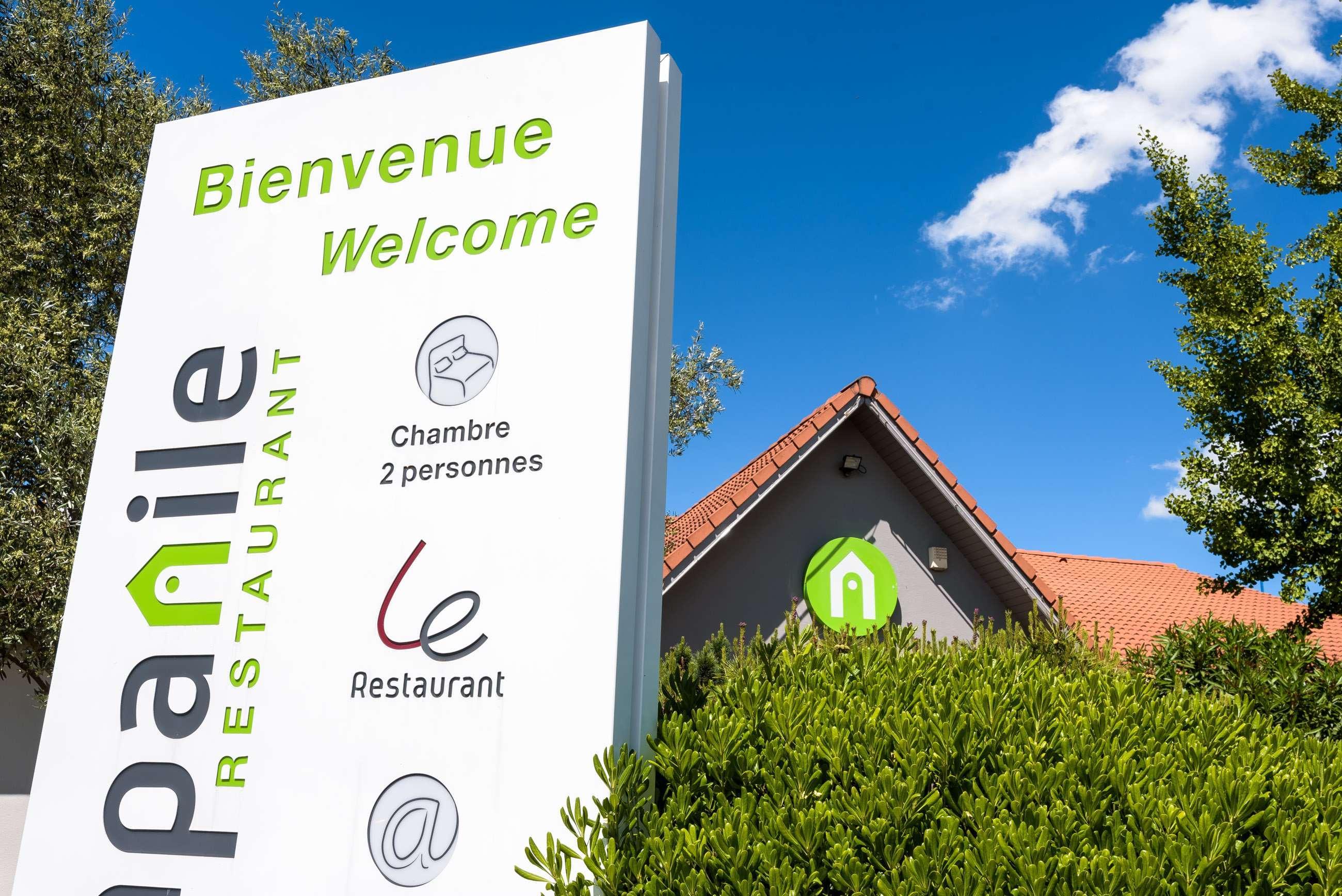 Campanile Toulouse Sesquieres Hotel Exterior photo