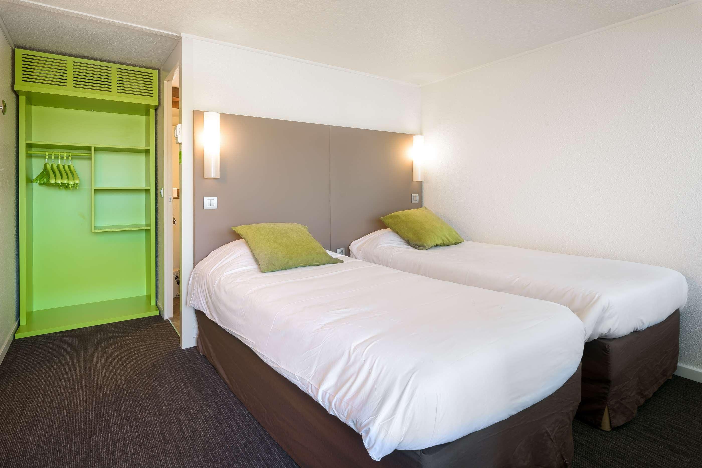 Campanile Toulouse Sesquieres Hotel Exterior photo