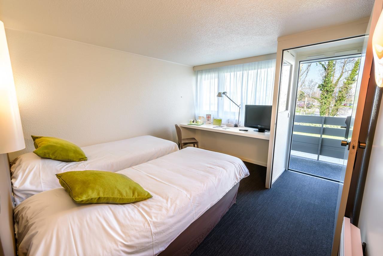 Campanile Toulouse Sesquieres Hotel Exterior photo